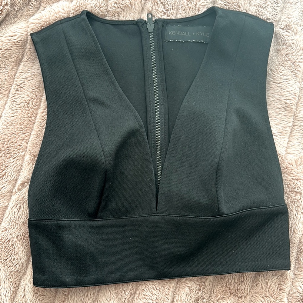 Kendall + Kylie Black Top (S)